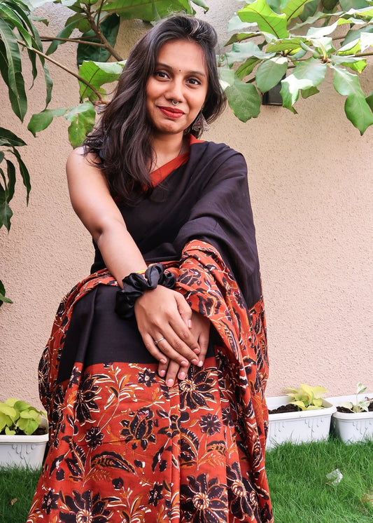 Dark Dahlia Saree